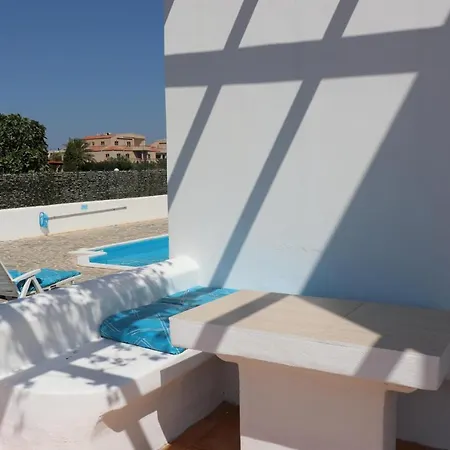White Houses 4 *