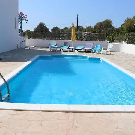 Holiday home White Houses 4 Gennadi